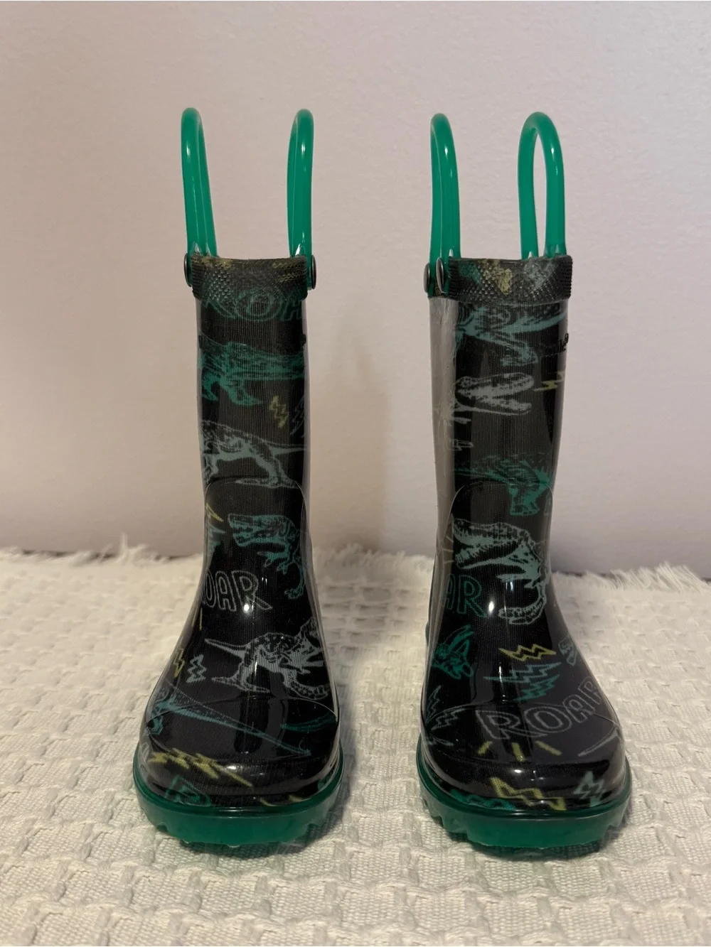 Dinosaur light up rain boots, Western Chief, T-Rex Roar, size 5